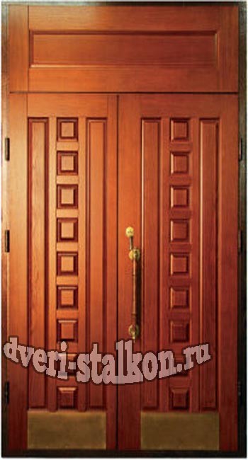 дверь в коттедж